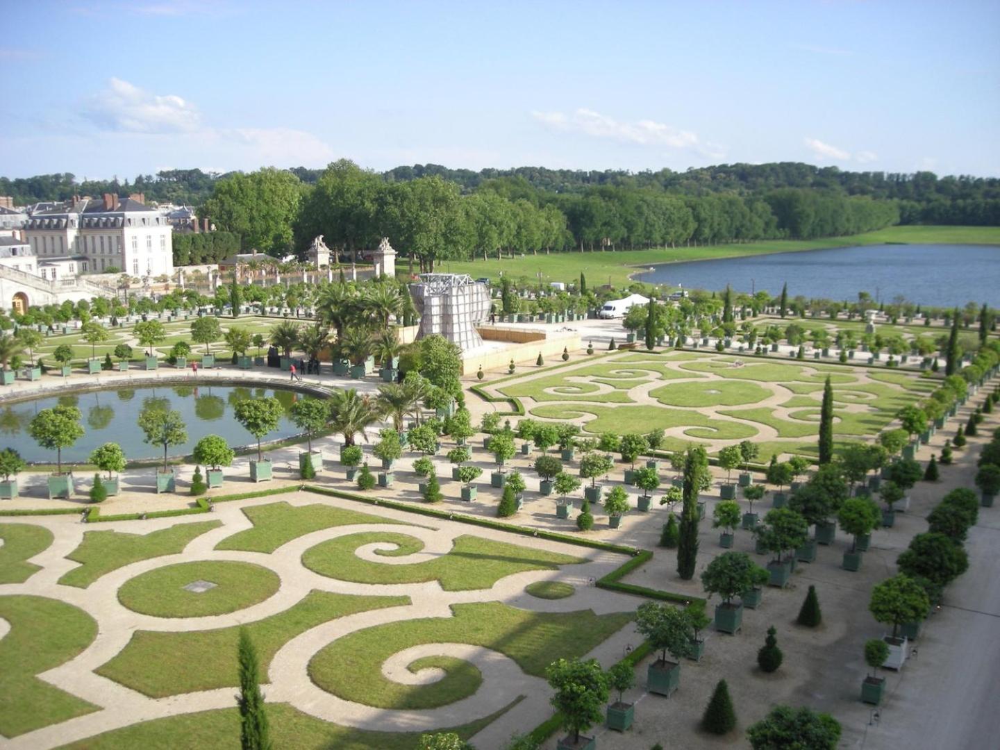 Appartement, A Proximite Du Chateau Apartment